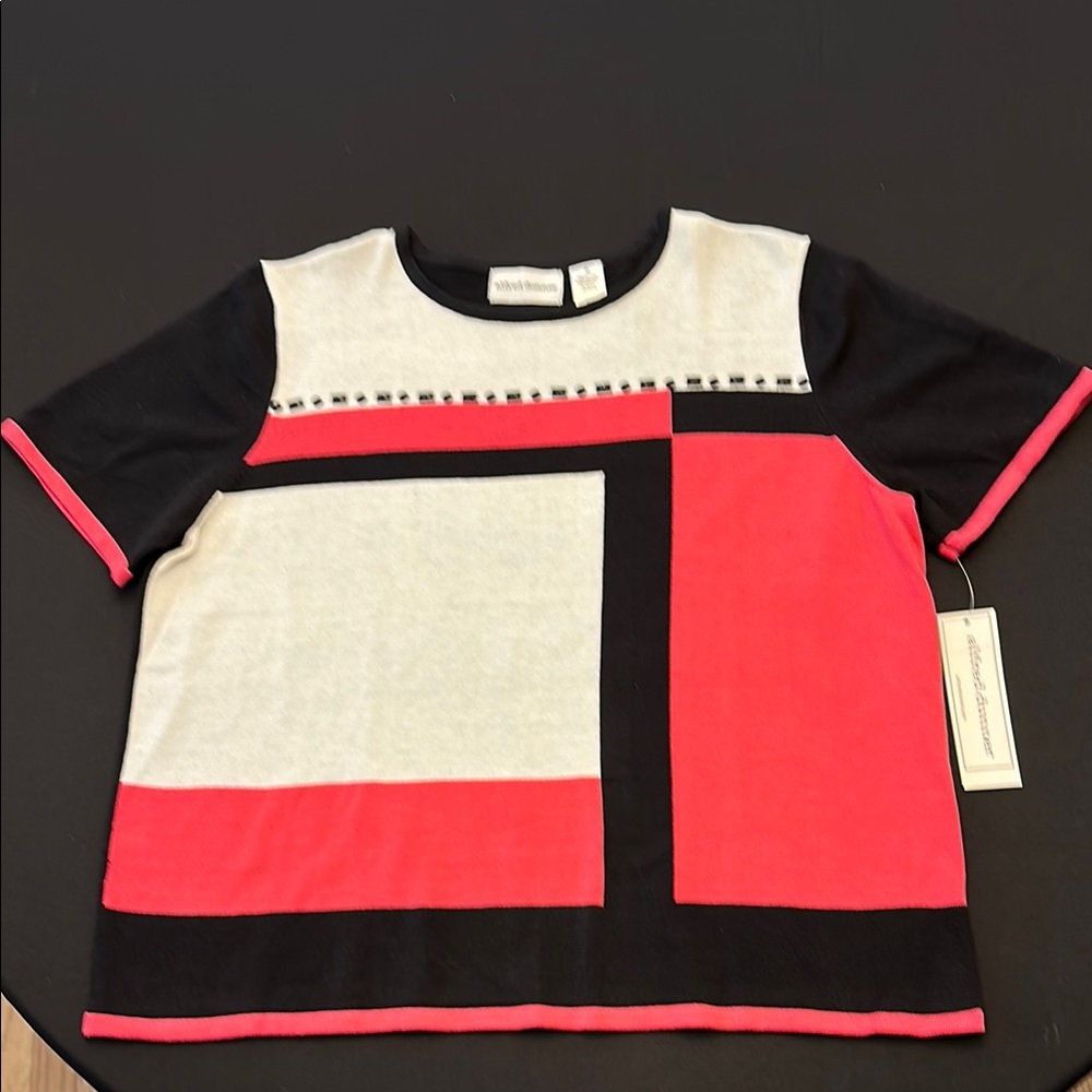 Alfred Dunner - Black, Pink, White woman’s knitted top